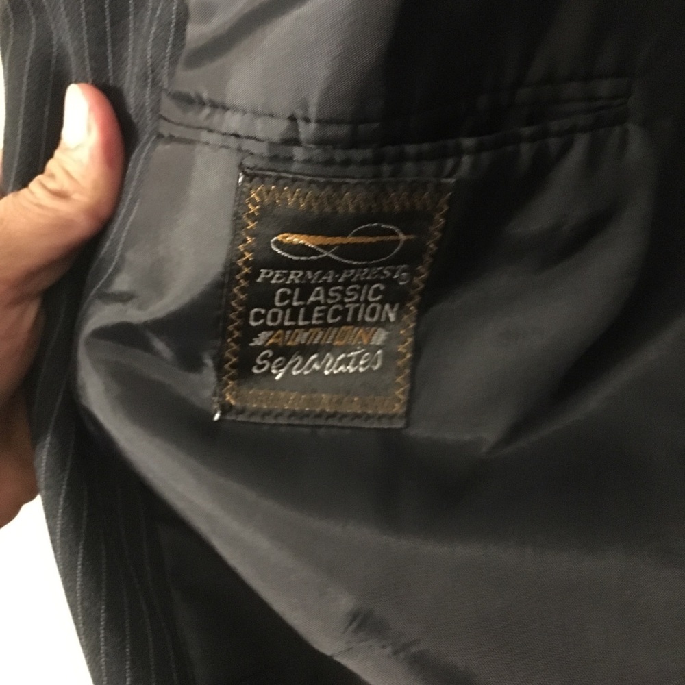 Sports Coat - Picture 2 of 6
